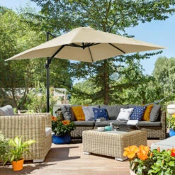 Outsunny Square Cantilever Roma Parasol 360° Rotation W/ Hand Crank, Cream White 9 Outsunny Square Cantilever Roma Parasol 360° Rotation W/ Hand Crank, Cream White -Outdoor Furniture Store 93975687 3